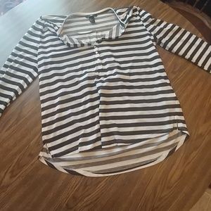 3/4 length sleeve t-shirt